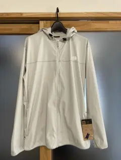 【新品未使用】ノースフェイス　UVカット　フード付きジャケット　Ｌサイズ