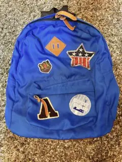 CHILD WOMAN 青いパッチ付きリュック