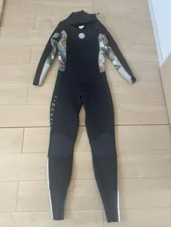 xrsrh.y様専用✩サーフィン✩リップカールボディスーツ美品S