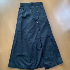 OLIVE de OLIVE 黒いボタン付きフレアスカート