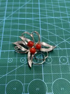 ブローチ ヴィンテージアクセサリー リーフモチーフ