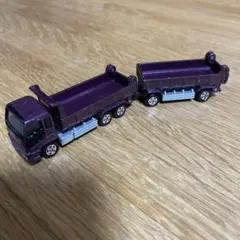 トミカ いすゞ ギガ ダンプカー ミニカー　ロングトミカ