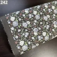 242♡リバティ フェリシテ タナローン生地