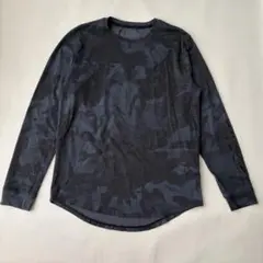 【UNDER ARMOUR】Tシャツ　長袖　濃いめのグレー系　Sサイズ