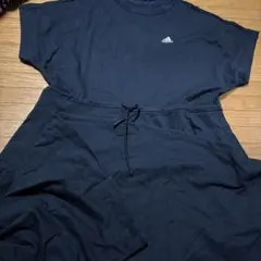 adidas ブラックAラインマキシワンピース 半袖　OT