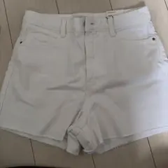 ZARA HIGH RISE SHORT ホワイト 36サイズ 新品