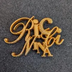【新品】NINA RICCI ニナリッチ ロゴ デザイン ブローチ ゴールド