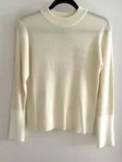 【新品】レディースニット　袖ボア