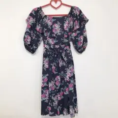 花柄ワンピース　膝丈ワンピース　ジルバイジルスチュアート