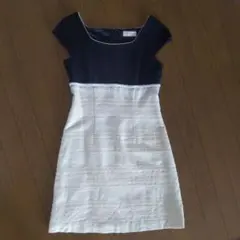 Azalea Rose 黒と白のタイトドレス ノースリーブ