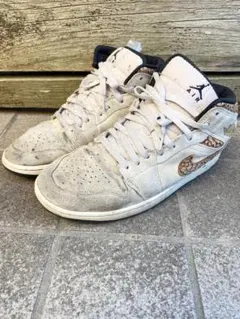 NIKE AIR JORDAN 1 MID SE DZ4129-102