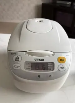 TIGER 23年　5.5合炊飯器 JBH-G2 整理番号A4 TIGER 23年 5.5合炊飯器 JBH-G2 整理番号A4 - メルカリ