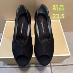 コンポジション　黒 スエード オープントゥパンプス 中ヒールのサムネイル