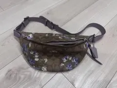 COACH 花柄プリント ボディバッグ