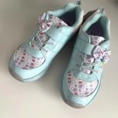 ◆瞬足◆新品未使用　水色リボン22.5cm タグ付き　女の子　靴　スニーカー