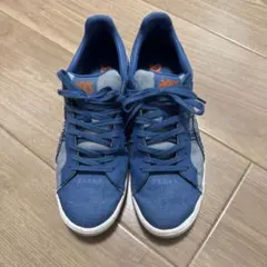 asics スニーカー