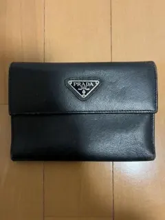 PRADA ブラックレザー 三つ折り財布