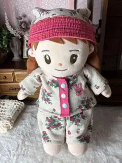 おしゃべりみーちゃんお洋服　ニットパジャマと三角帽子のサムネイル