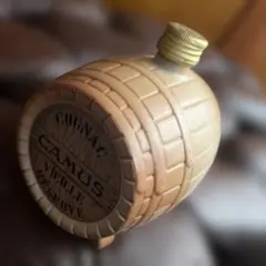 CAMUS VIEILLE RESERVE カミュ コニャック 樽型ボトル