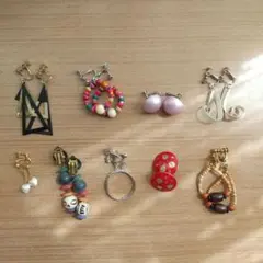 お好きなイヤリング 2個で980円 3個で1380円