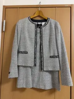 【美品】23区 38 ホワイトブラックツイードジャケット コサージュ付き