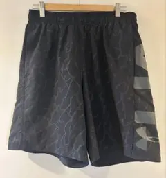 Under Armour XL 迷彩柄ショートパンツ