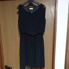 a.v.v 黒のワンピース