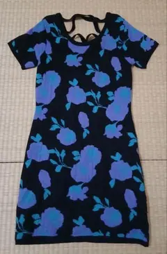 MURUA 花柄 半袖ワンピース ニット素材 黒