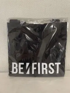 【未使用品】 BE:FIRST ロゴトートバッグ ブラックのサムネイル