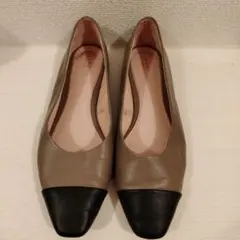 ZARA　バイカラーフラットパンプス　本革　　ザラ　パンプス　フラットシューズ