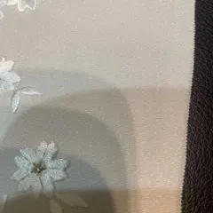 未使用　白　花柄刺繍 半襟 絹交織　半衿　半えり