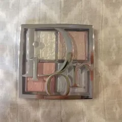 Dior バックステージ グロウマキシマイザーパレット 002