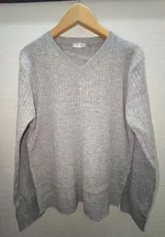 CINEMA CLUB　Vネックリブニット　グレー