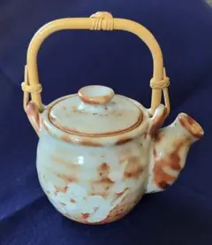 Item thumbnail for item e68ef206-0dc5-4813-beb1-18ca9813a4e8