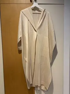 PLEATS PLEASE フード付き プリーツ ジャケットのサムネイル
