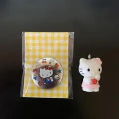 ハローキティ 缶バッジとチャームセット