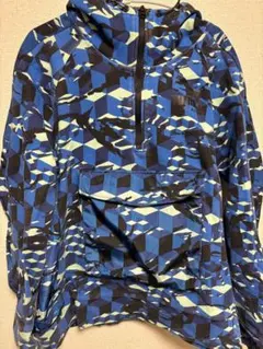 PUMA×XLARGEコラボフード付きパーカー