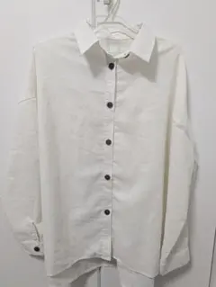 【AZUL BY MOUSSY】 長袖シャツ ホワイト M レディースのサムネイル