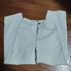 UNIQLO U　カーブジーンズ 22(56cm)