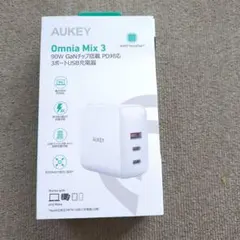 AUKey Omnia Mix 3 90W 3ポート充電器