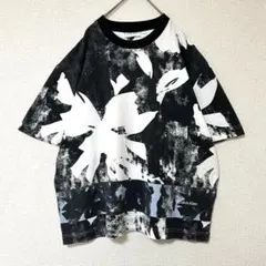 Calvin Klein カルバンクライン Tシャツ モノトーン 総柄 裾ロゴ