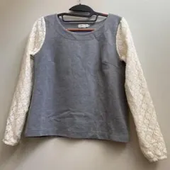 アース グレーとアイボリーのレース袖トップス S