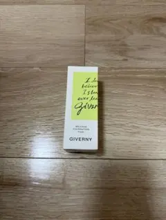 GIVENY 密着カバーファンデーション30ml 17のサムネイル