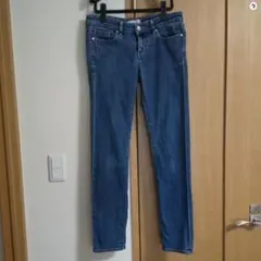 スリムテーパードジーンズ   ユニクロ  ２６インチ
