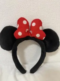 ミニーマウス カチューシャ 黒と赤の水玉