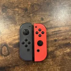 Nintendo Switch Joy-Con グレー ネオンレッド