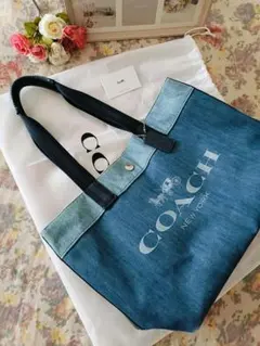 【COACH】 NEW YORK☆デニム トートバッグのサムネイル