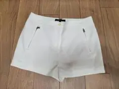 BCBGMAXAZRIA ホワイトショートパンツ