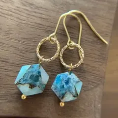 A646：アマゾナイトアパタイトコッパー／ヘキサゴン／天然石ピアス