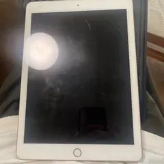 Apple iPad A1893 ゴールド